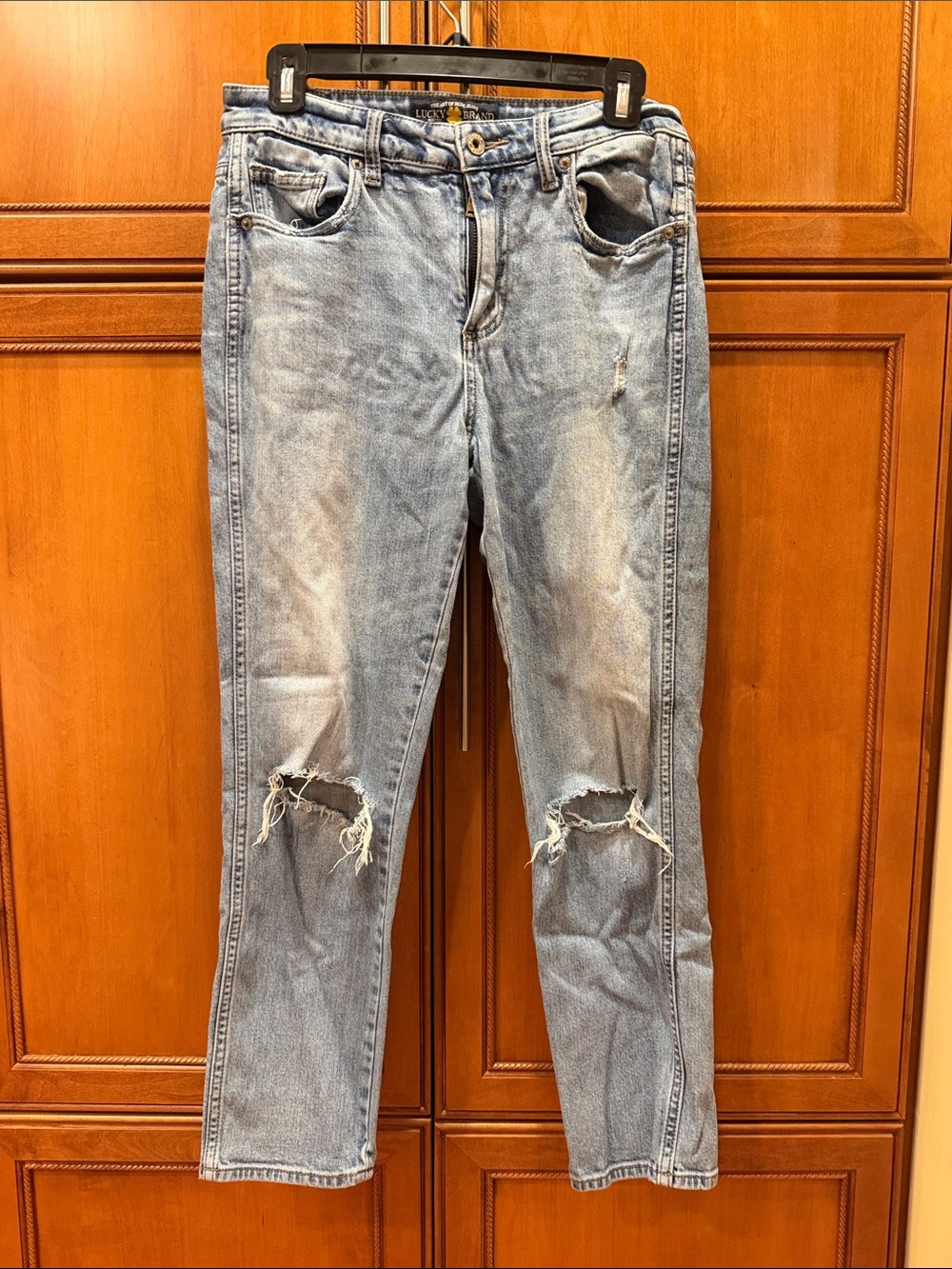 Lucky Brand Light Wash Ripped Skinny Jeans